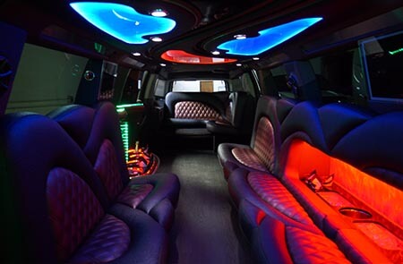 hummer limo service lounge